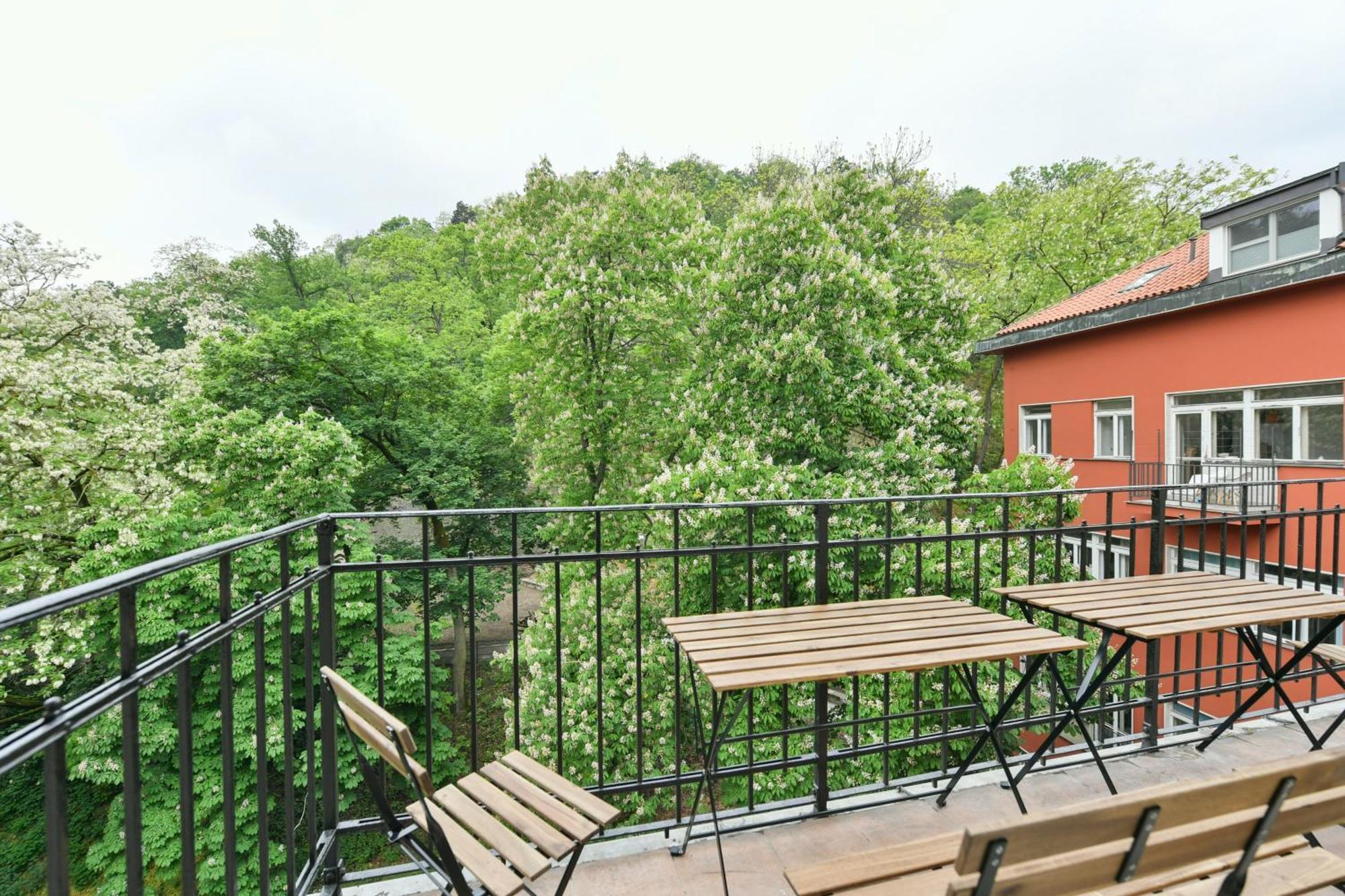 Wsp Petrin Garden Apartments Praha Exteriér fotografie